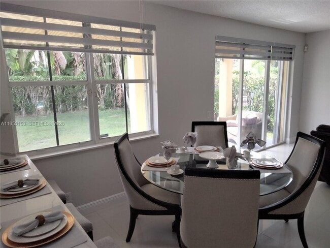 Building Photo - 1249 Allamanda Way