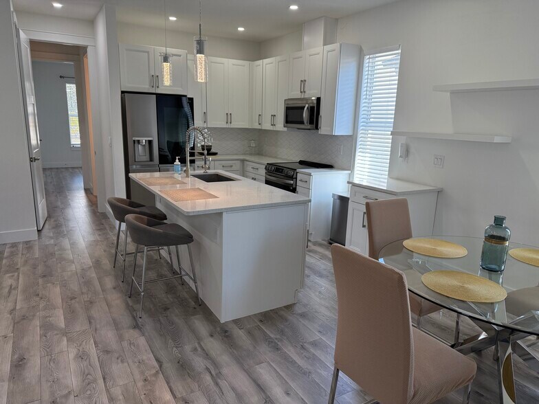 Kitchen - 1704 5th St