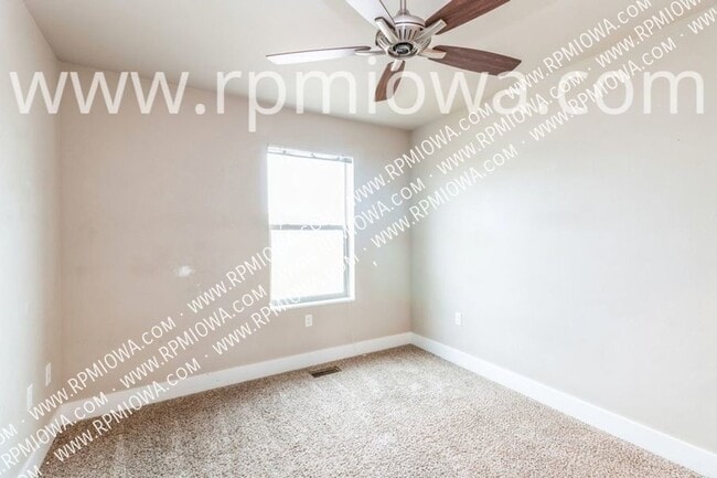 Building Photo - 1104 Cheyenne Dr