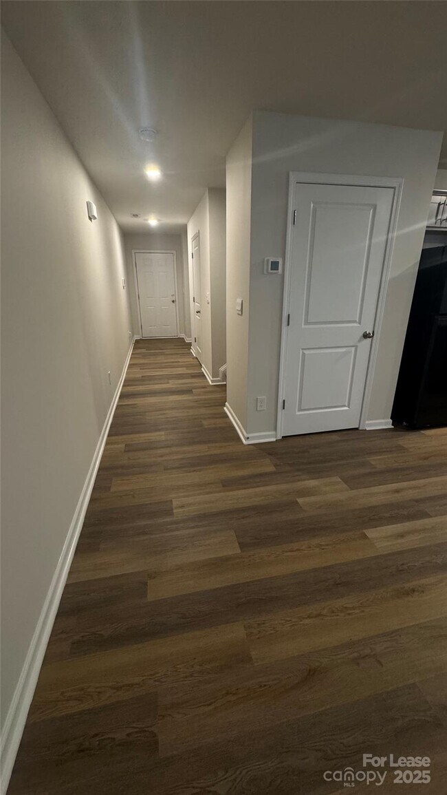 Building Photo - 4116 Lurelin Ln