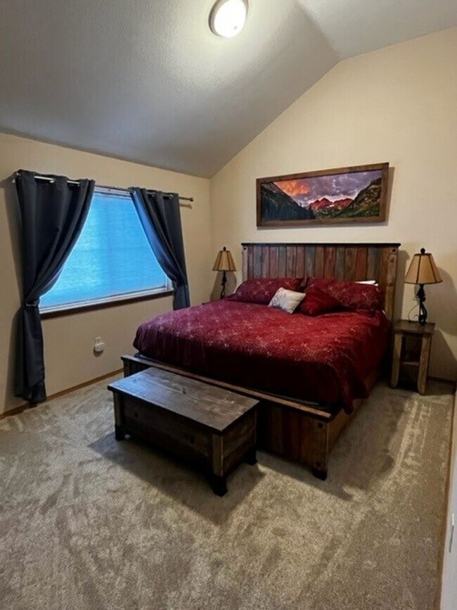 Building Photo - Winter Seasonal Rental- Tarn Landing C6