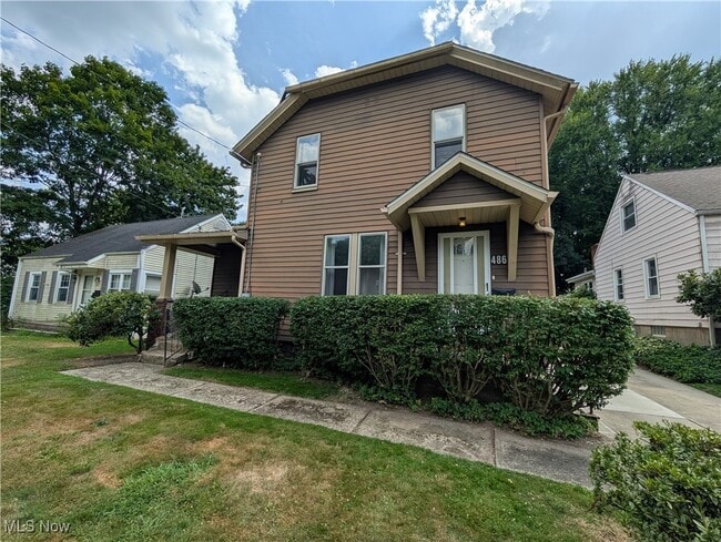 Primary Photo - 486 Needham Ave
