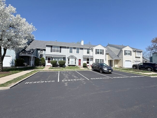 Building Photo - 171 Scobee Ln