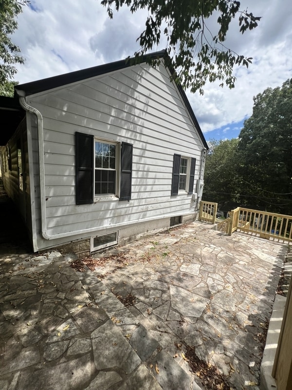 Building Photo - 1219 East Dr