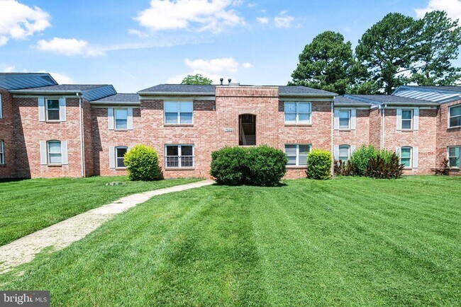 Primary Photo - 7520 Rhode Island Ave