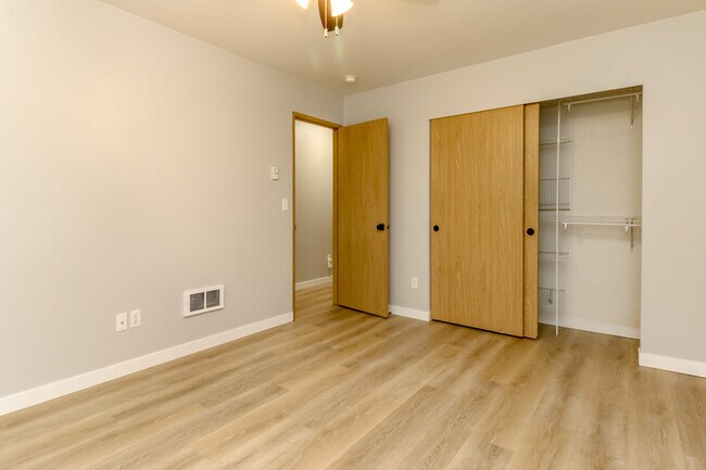 Building Photo - 25807 87th Ave Ct E