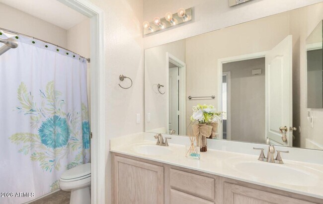 Building Photo - 2954 E Melody Ln