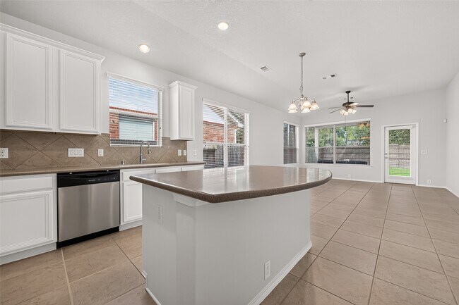 Building Photo - 24518 Carlton Springs Ln