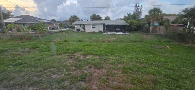 Building Photo - 664 Cypress Rd