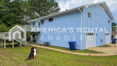 Building Photo - 3100 Apple Valley Ln