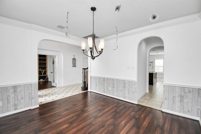 Building Photo - 26535 Ashwood Creek Ln