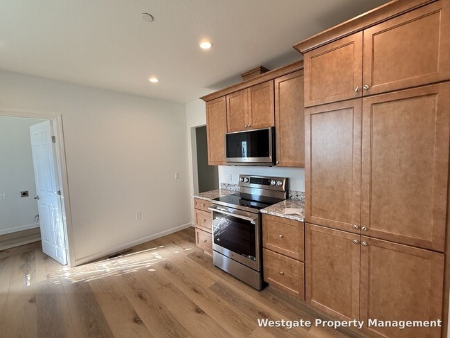 Building Photo - 1346 Skillman Ln