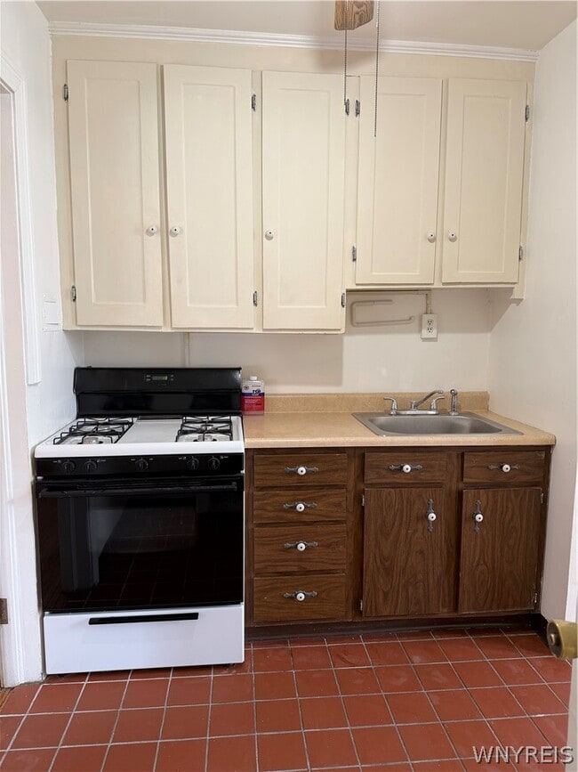 Building Photo - 455 Franklin St