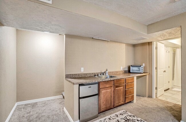 Building Photo - 1233 Firefly Dr