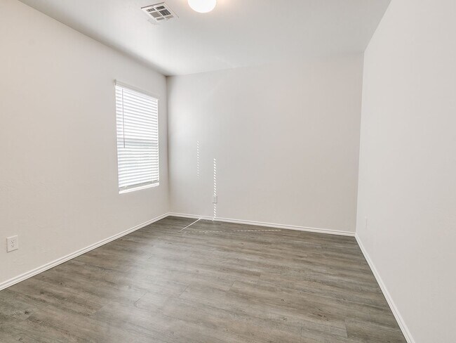 Building Photo - 9620 Diamond Back Trl