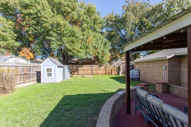 Building Photo - Beautiful 3 bedroom 2 bath home in Fountai...