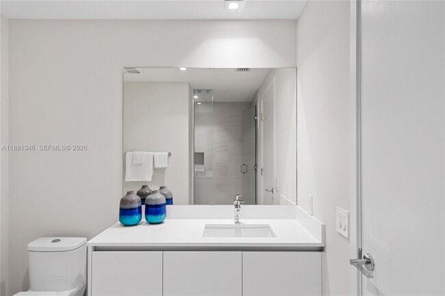 Building Photo - 1116 N Ocean Blvd