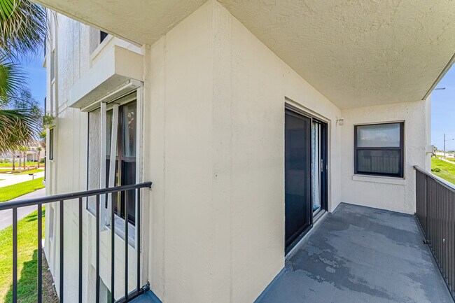 Building Photo - 3100 Ocean Shore Blvd