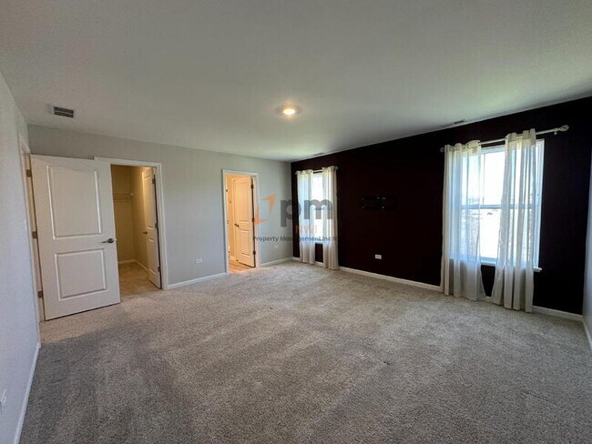 Building Photo - 8366 Kannon Dr