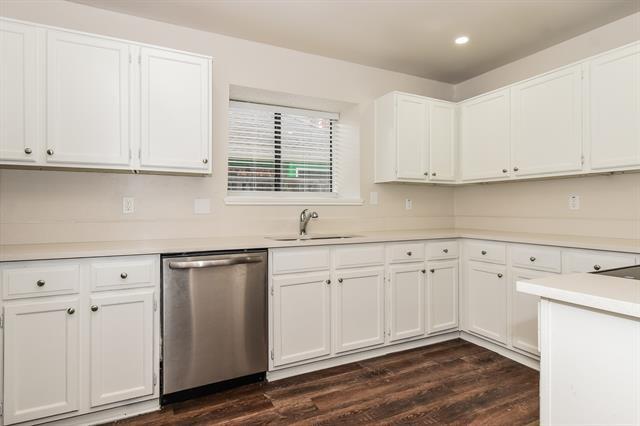 Building Photo - 3613 Dorchester Dr