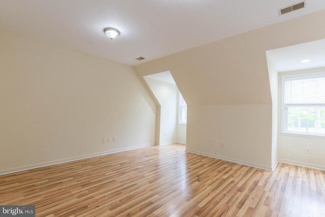 Building Photo - 4282 Swinging Bridge Rd