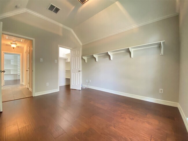 Building Photo - 2222 Alberton Ln