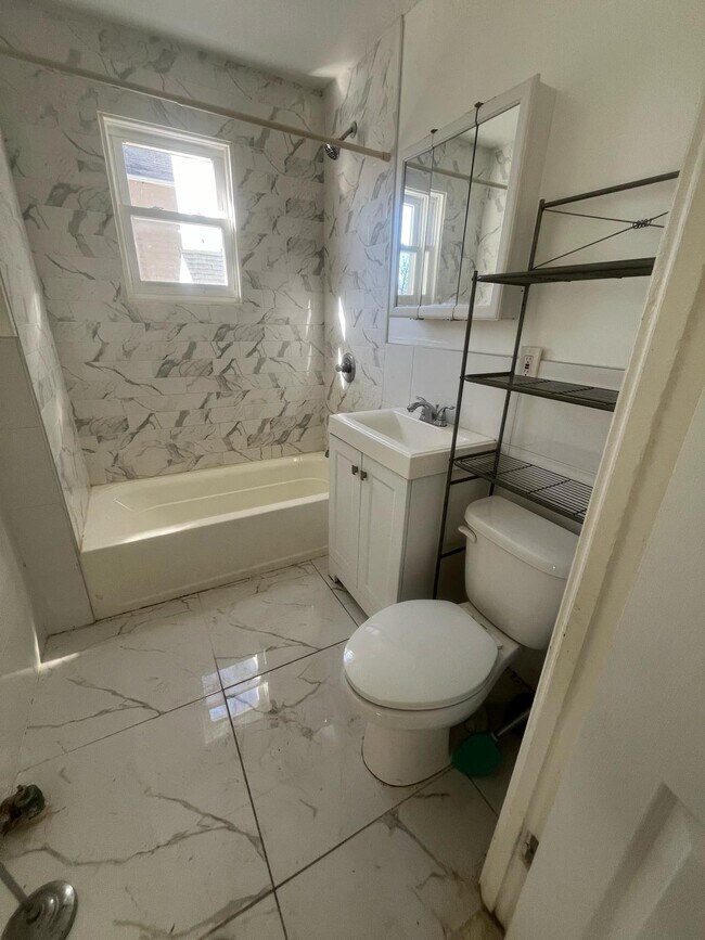 Unit 1R - 55 Melville Pl
