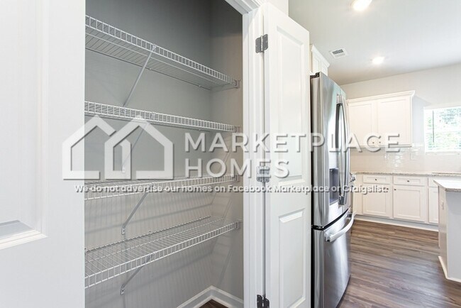 Building Photo - 1472 Stephens Vw Dr