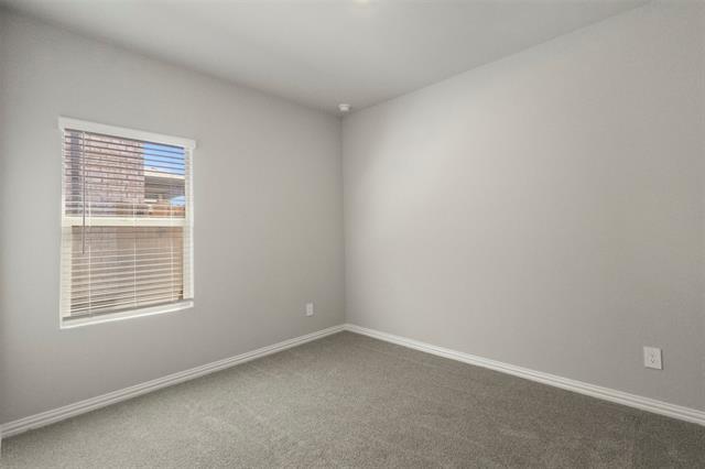 Building Photo - 617 McKenna Dr