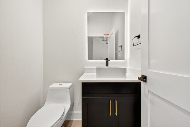 Building Photo - 12315 New Jordan Ln