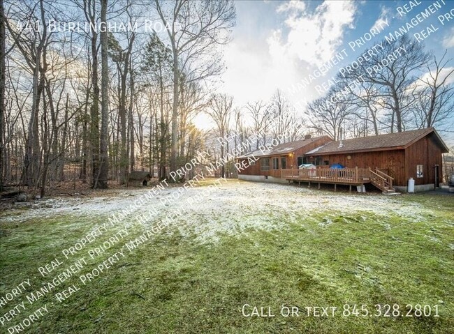 Building Photo - 441 Burlingham Rd