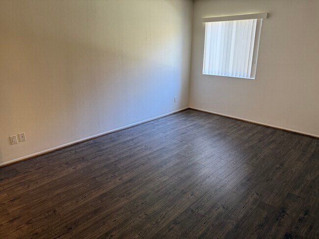 Building Photo - 18752 Mandan St