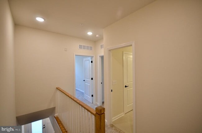 Building Photo - 1305 Parker Blvd