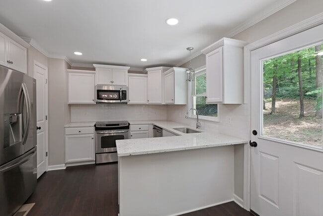 Building Photo - 5113 Crowley Dr