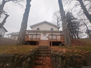 Building Photo - 79 Monhagen Ave