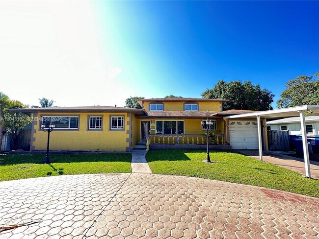 Building Photo - 14431 NW 15th Dr