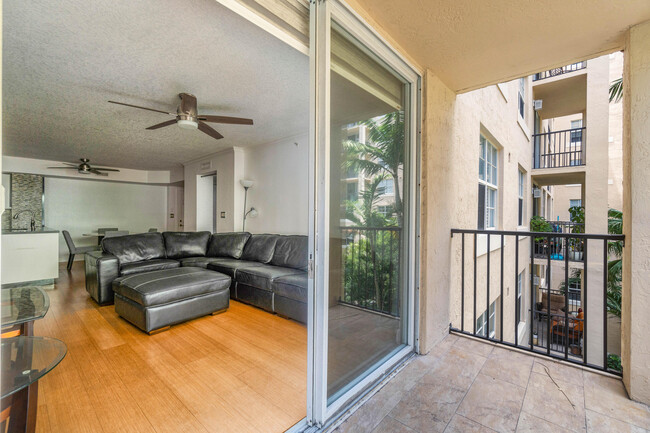 Building Photo - 1801 N Flagler Dr