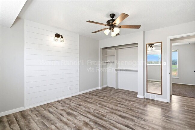Building Photo - 5912 S 5100 W St
