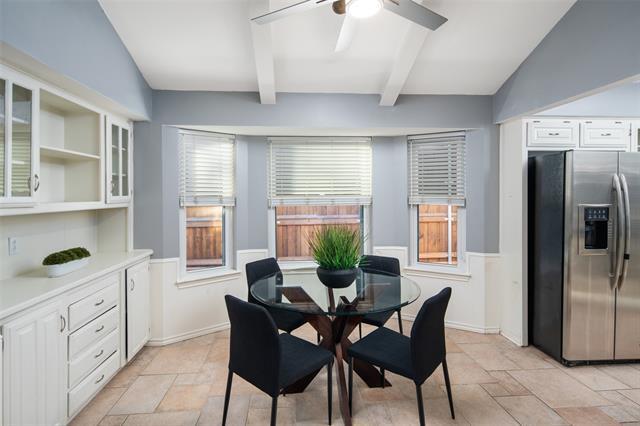 Building Photo - 3528 Pinehurst Dr