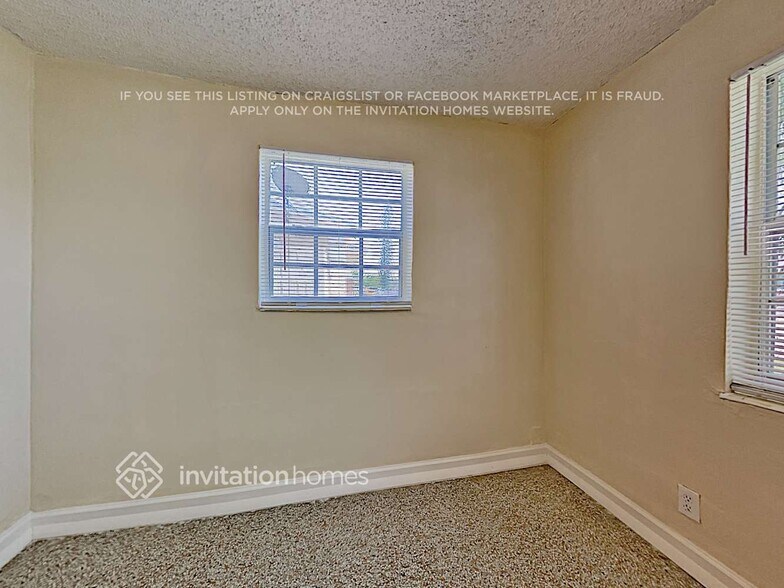 Building Photo - 1540 SW 67th Ave