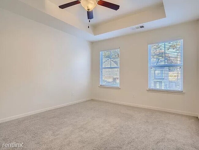Building Photo - 3 br, 2.5 bath Townhome - 4201 Alden Park Dr
