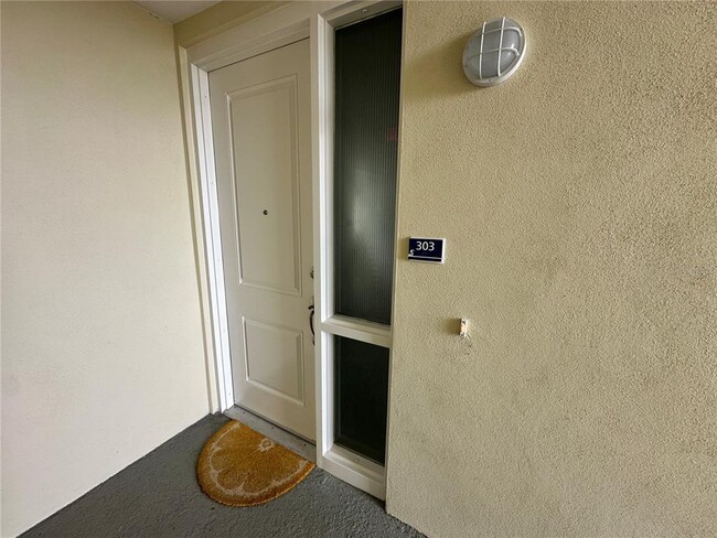 Building Photo - 303 79th St W