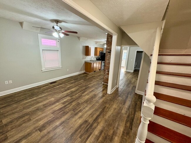 Primary Photo - 609 Jackson St