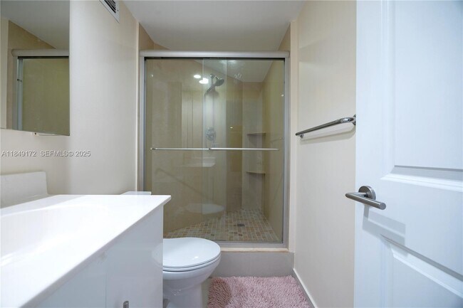 Building Photo - 3001 S Ocean Dr