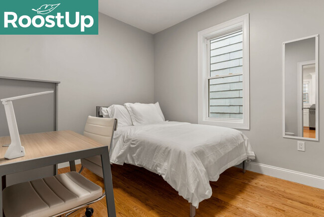 Building Photo - Furnished Private Bedroom in South Boston