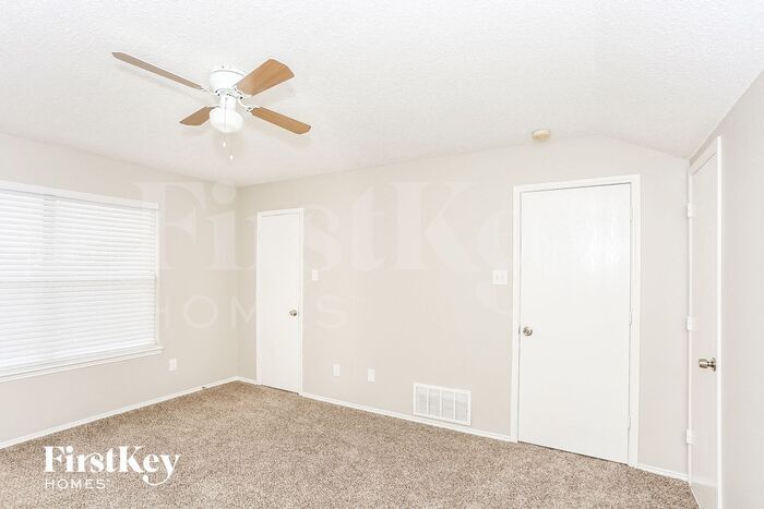 Building Photo - 621 Spillway Dr