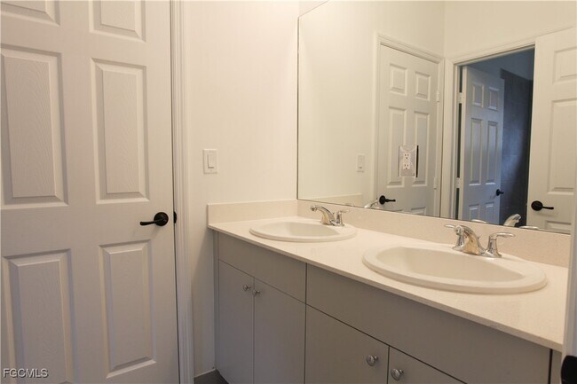 Building Photo - 4864 Gambero Wy