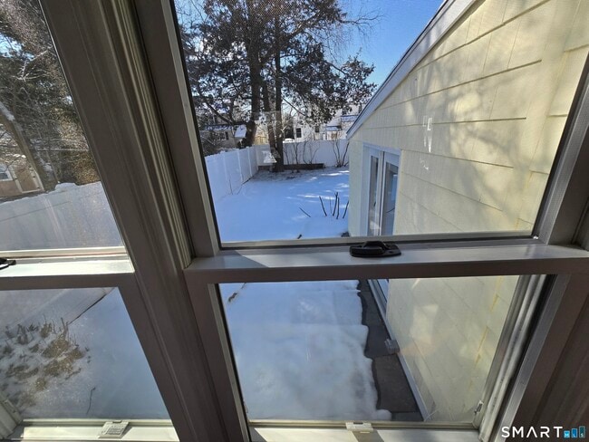 Building Photo - 148 Catherine St