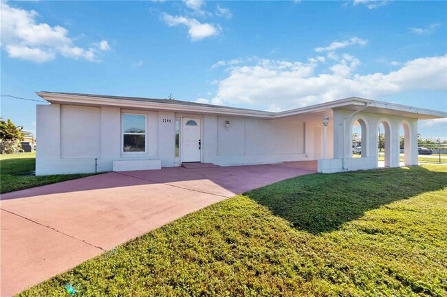 Primary Photo - 2288 Harbor Blvd