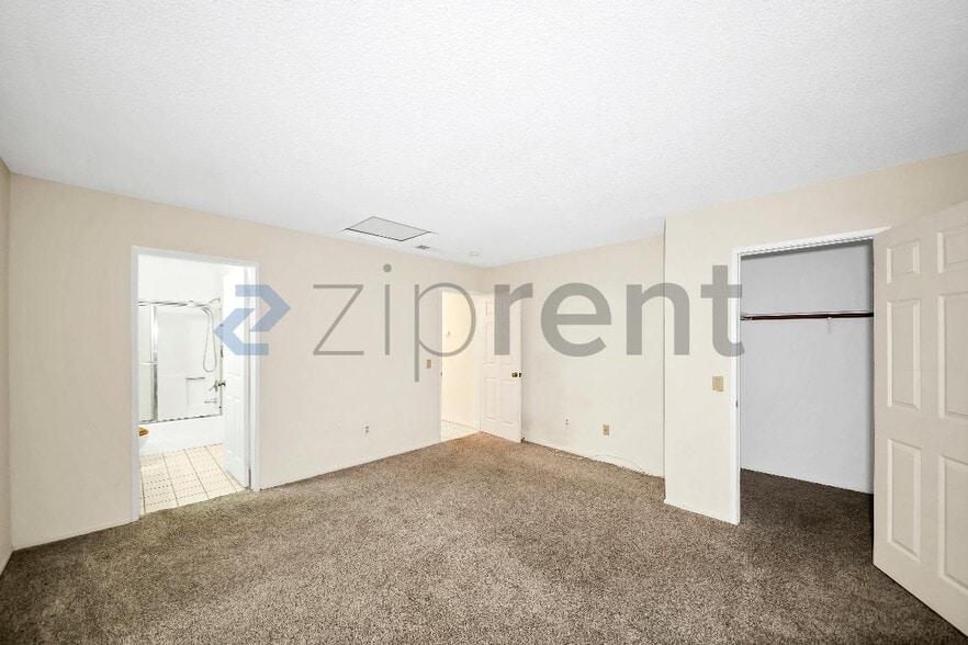 Building Photo - 11684 Ash St